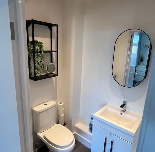 Abbotsbury 1 Bed Opposite Uwe Free Parking *